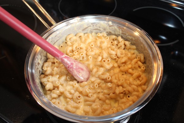 Adding Macaroni to Cheese Sauce